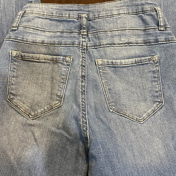 refuge 2 Skinny Super Stretchy High Rise Jeans - The Amazing Jean. - Picture 4 of 10